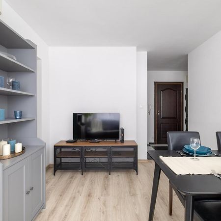 Apartment With Balcony Near Bulwary Wislane Wwa67 Warsawa Bagian luar foto