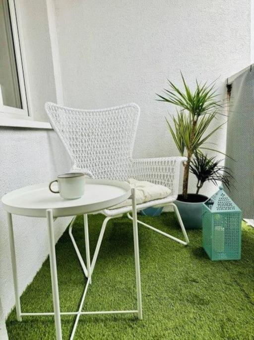 Apartment With Balcony Near Bulwary Wislane Wwa67 Warsawa Bagian luar foto