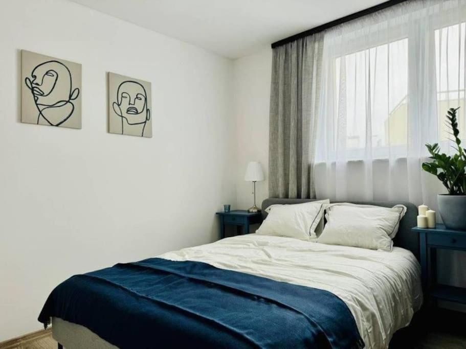 Apartment With Balcony Near Bulwary Wislane Wwa67 Warsawa Bagian luar foto